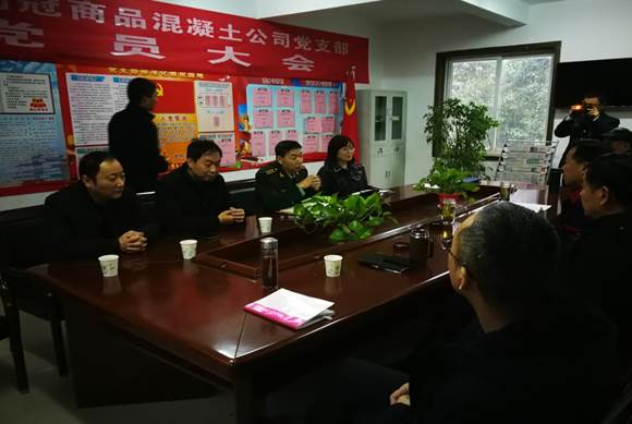 銅官區(qū)區(qū)委常委、人武部到商品混凝土公司開展專項(xiàng)督導(dǎo)工作