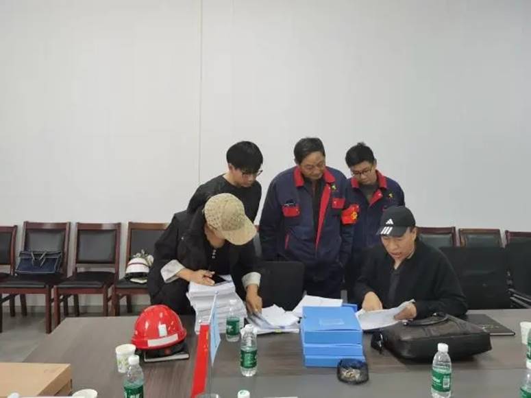 赤峰金通二期電解項(xiàng)目部順利通過赤峰市高新區(qū)國慶節(jié)前安全、質(zhì)量聯(lián)合專項(xiàng)檢查 